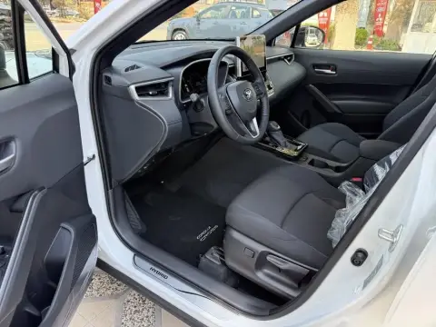 Toyota Corolla Cross 2026 — миниатюра 9