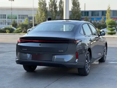 Changan Qiyuan A05 2025 — миниатюра 5