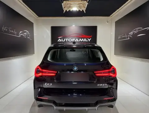 BMW iX3 2025 — миниатюра 5
