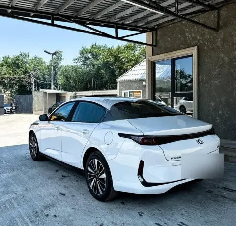 Changan Qiyuan A05 2025 — миниатюра 4