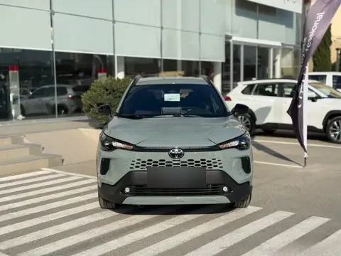 Toyota Corolla Cross 2026 — миниатюра 2
