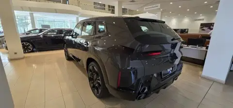 BMW XM 50e 2025 — миниатюра 8