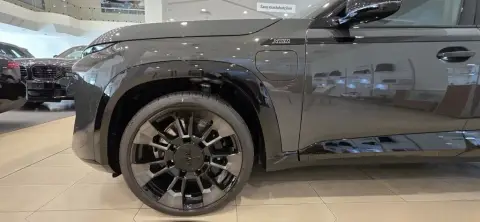 BMW XM 50e 2025 — миниатюра 9