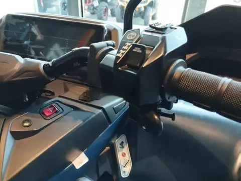 Can-Am Outlander MAX Limited 1000R TR ABS 2025 — миниатюра 8
