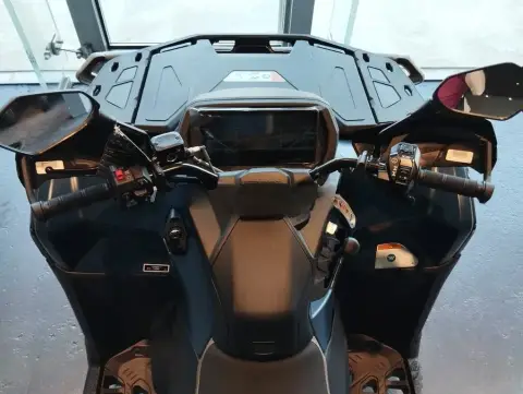 Can-Am Outlander MAX Limited 1000R TR ABS 2025 — миниатюра 9