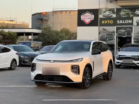 Changan Qiyuan Q07 2025 — миниатюра 2
