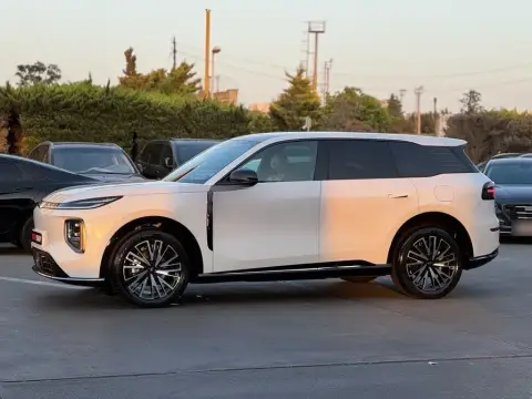 Changan Qiyuan Q07 2025 — миниатюра 10