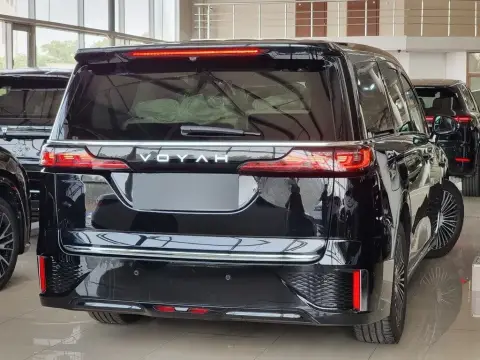 Voyah Dream 2025 — миниатюра 6
