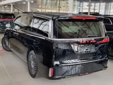 Voyah Dream 2025 — миниатюра 10
