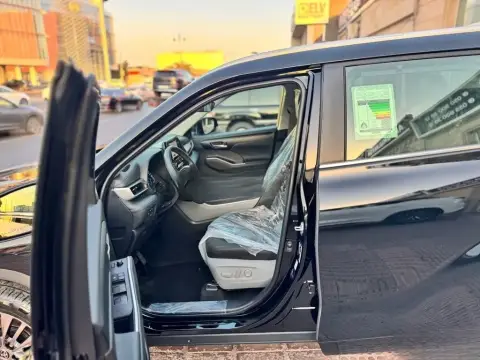 Toyota Highlander 2025 — миниатюра 5