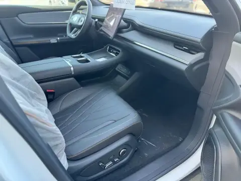 Changan Qiyuan Q07 2025 — миниатюра 10