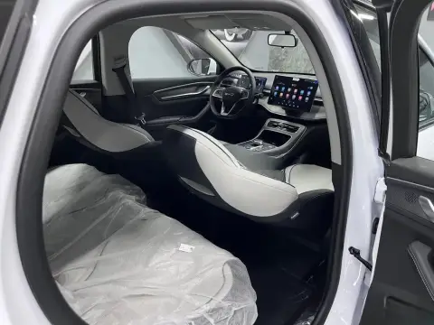 BYD Destroyer 05 2025 — миниатюра 10