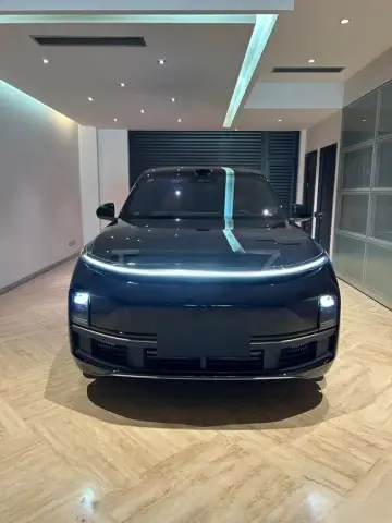 Li Auto L9 2025