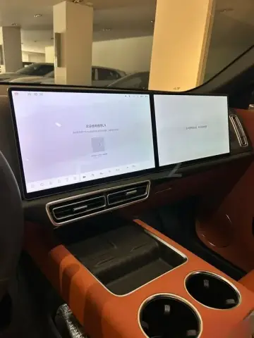 Li Auto L9 2025 — миниатюра 4