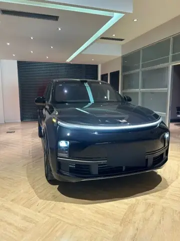 Li Auto L9 2025 — миниатюра 5