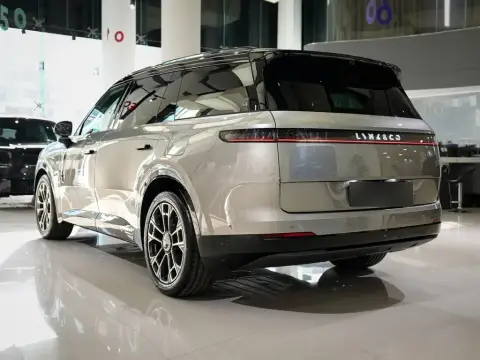 Lynk & Co 900 2026 — миниатюра 4