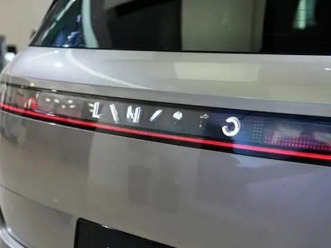 Lynk & Co 900 2026 — миниатюра 7