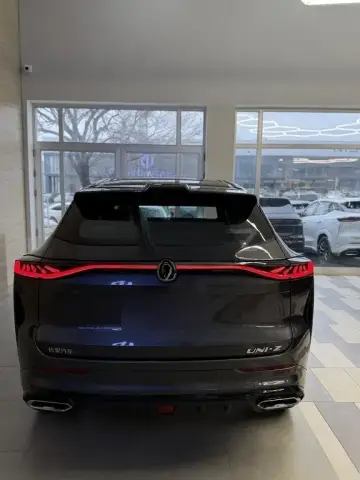 Changan Uni-Z 2025 — миниатюра 8