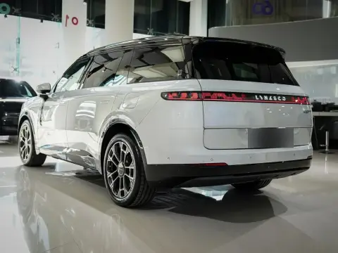 Lynk & Co 900 2026 — миниатюра 4