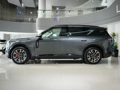 Lynk & Co 900 2026 — миниатюра 9
