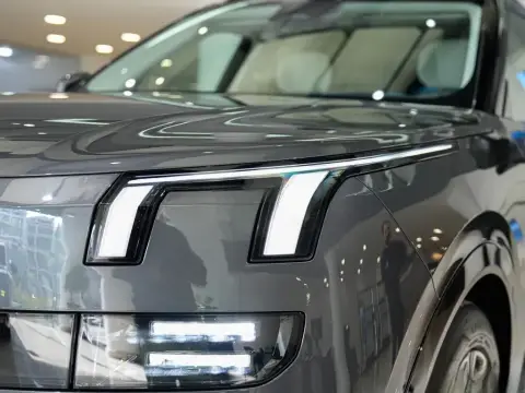 Lynk & Co 900 2026 — миниатюра 10