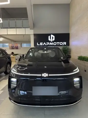 Changan Qiyuan Q07 2025 — миниатюра 1