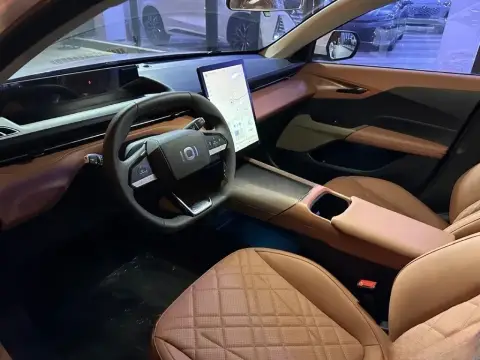 Changan Qiyuan A05 2025 — миниатюра 8