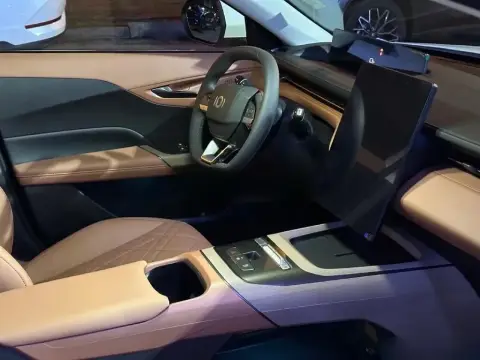 Changan Qiyuan A05 2025 — миниатюра 9