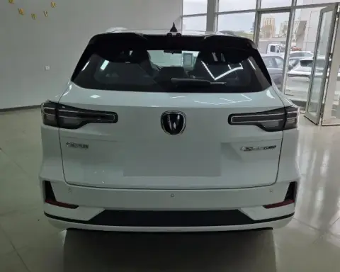 Changan CS 55 Plus 2025 — миниатюра 2