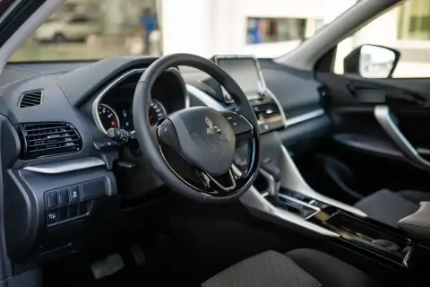 Mitsubishi Eclipse Cross 2025 — миниатюра 9