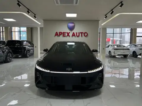 Changan Qiyuan A07 2025 — миниатюра 2