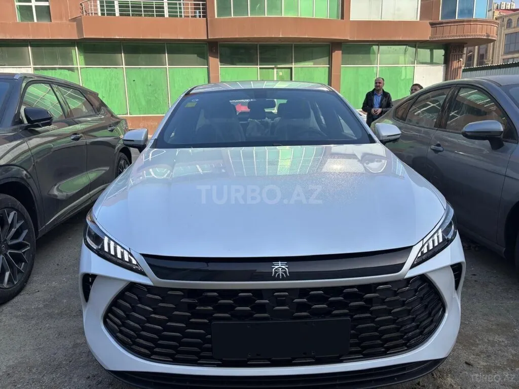 BYD Qin Plus 2025 — фото 1 из 10