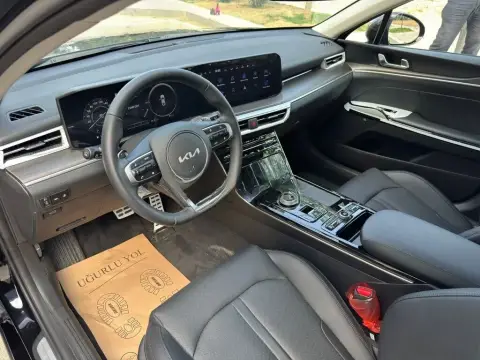 Kia K5 2025 — миниатюра 2