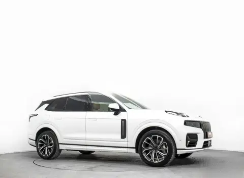 Lynk & Co 09 2025 — миниатюра 5