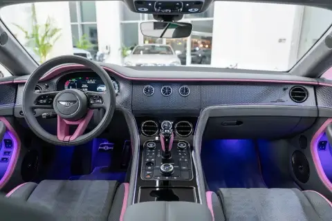 Bentley Continental GT 2025 — миниатюра 9