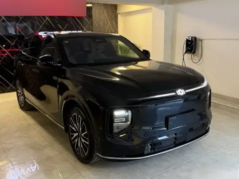 Changan Qiyuan Q07 2025 — миниатюра 2