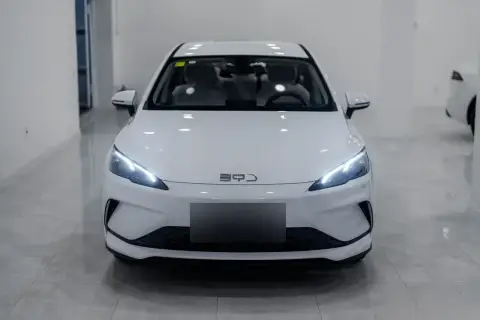 BYD Seal 05 2025 — миниатюра 2