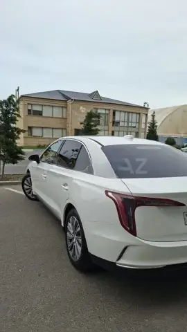 Hongqi E-QM5 2025 — миниатюра 7