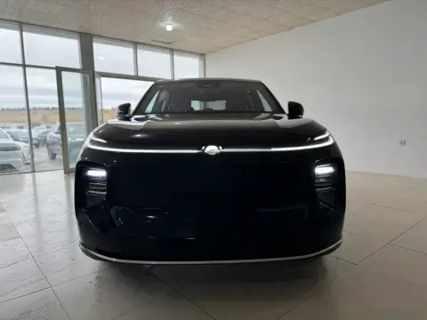Changan Qiyuan Q07 2025 — миниатюра 2
