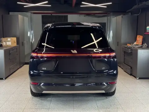 Li Auto L9 2025 — миниатюра 6