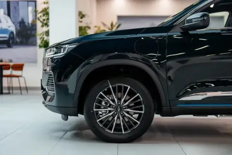 Chery Tiggo 8 Pro e+ 2025 — миниатюра 6