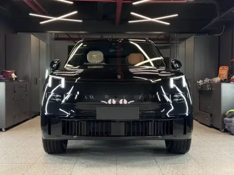 Lynk & Co 900 2025 — миниатюра 2