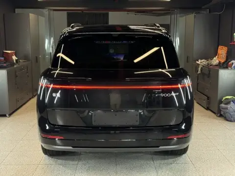 Lynk & Co 900 2025 — миниатюра 7