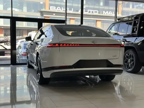 Changan Qiyuan A07 2025 — миниатюра 7