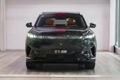 Dongfeng YiPai 008 2025