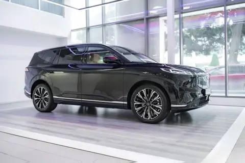 Dongfeng YiPai 008 2025 — миниатюра 4