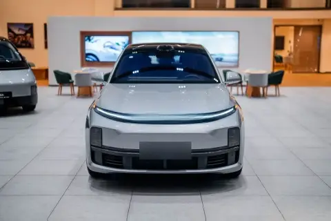 Li Auto L7 2025 — миниатюра 1