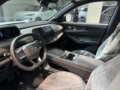Changan Qiyuan Q05 2025 — миниатюра 6