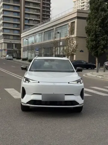 Changan Qiyuan Q05 2025 — миниатюра 1