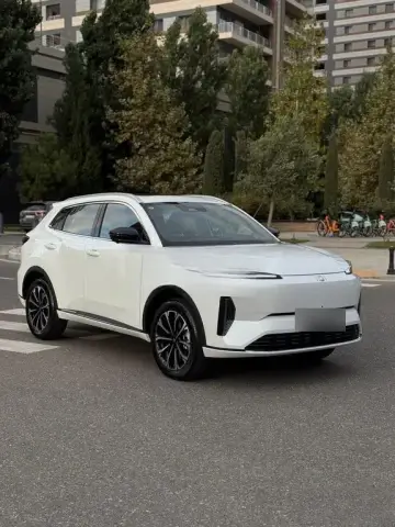 Changan Qiyuan Q05 2025 — миниатюра 6